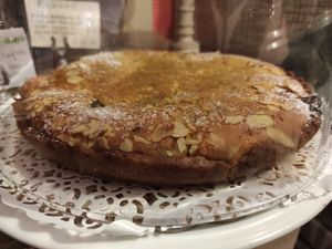 Vegan pie at Sweet Irene in Bergamo