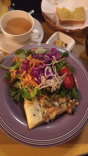 Salad and quiche at Sweet Irene in Bergamo
