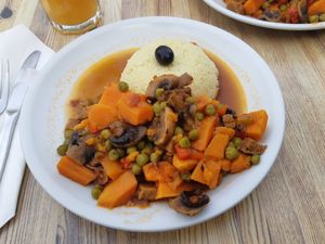 Jardineira com cuscus at Bar do Girassol in Amarante