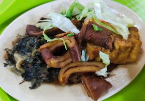 kway chap at Tian Yi 天一素食 in Northeast Singapore