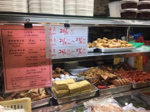 left stall at Tian Yi 天一素食 in Northeast Singapore