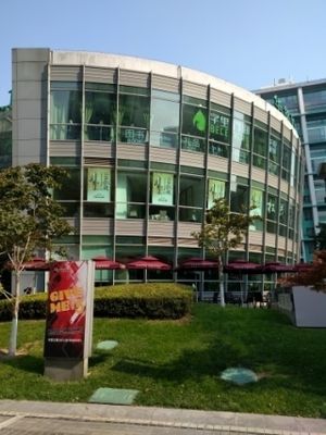 Side view of the building they're in  at Belencre Vegan Restaurant in Beijing