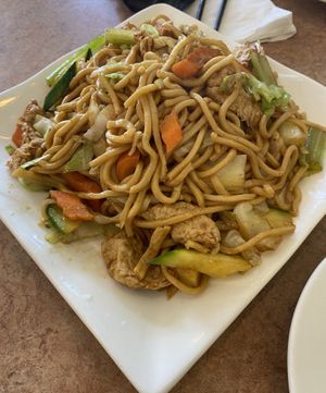Vegetable Chow Mein w/Vegan Chick’n’ - So Tasty!  at Veggie Lee in Hayward
