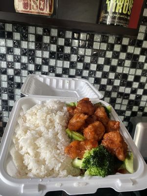 Updated Packaging, Still Highly Recommend the Vegan Orange Chick’n- Portions Great for Lunch and Dinner 😛🌱  at Veggie Lee in Hayward