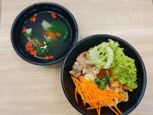 Taiwanese Spicy Dry Handmade Noodles at Greendot 绿一点 - Westgate in West Singapore
