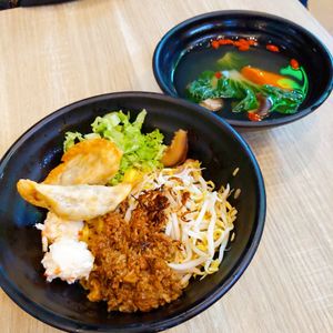 Mee pok with Fried Gyoza at Greendot 绿一点 - Westgate in West Singapore