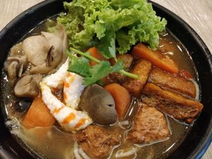 Tomyam noodle at Greendot 绿一点 - Westgate in West Singapore