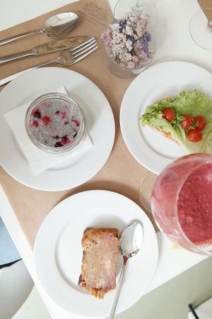 Part of the vegan brunch, veggie salad is missing cuz i was to hungry! Ahah   at Pachamama in Lisbon