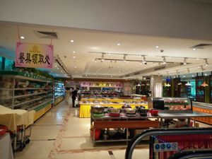 local at Yuan Tong Vegetarian - Plum Garden in Shenzhen