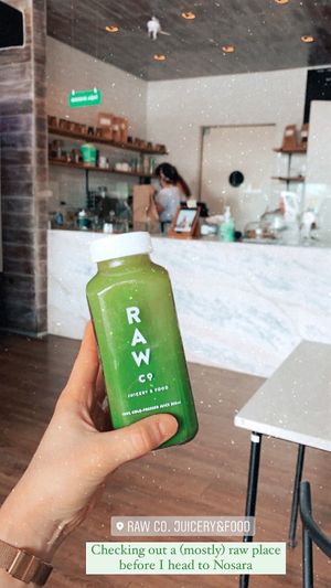 Green juice.. don’t understand why there’s salt in there because it contains celery.. but other than that it was good!  at Raw Co. Juicery and Food in Escazu