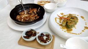 Lunch menu at Huā Kāi SùShí 花开素食 - Dongcheng in Beijing