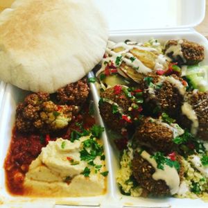 Falafel meze at Fafa's - Iso Roobertinkatu in Helsinki