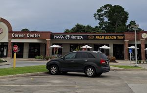 Outside at Pizza Artista in Lafayette