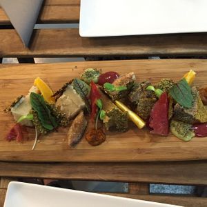 vegan cheese platter - delicious and exquisite at Botanique in Madrid