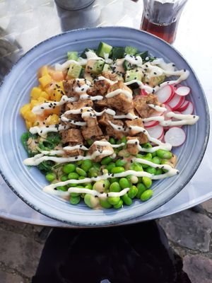 Poké bowl at Rebel Rebel in Dordrecht