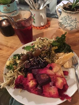 Quiche and homemade ice-tean  at Lokaal in Ghent