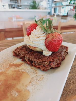 Hot Cinnamon Cake at Yi in Athens
