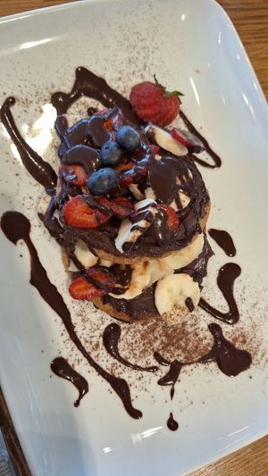 Chocolate pancakes at Yi in Athens