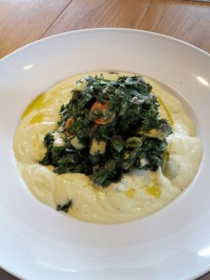 marinated spinach on lemon avocado sauce  at Yi in Athens