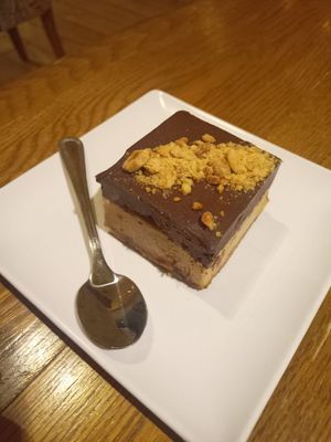 Peanutbutter cube at Yi in Athens