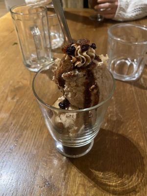 Strudel ice-cream  at Yi in Athens