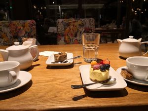 Tea and dessert at Yi in Athens