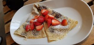 Strawberries and dark choc at Eldur og Is - Fire and Ice in Reykjavik