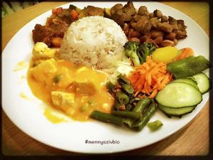 Delicious vegan meals at Mennyorszag Szive in Budapest