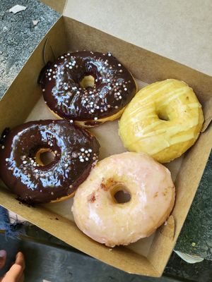  at Destination Donuts in Columbus