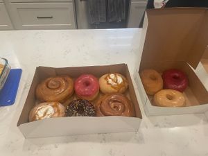 Mixed vegan donuts #Veganuary at Destination Donuts in Columbus