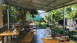  at Urban Farm Cafe in San Isidro De El General