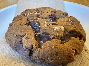 cookie 🍪 #Veganuary at Cafe Neundrei in Berlin