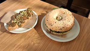 Crookie, artichoke bagel at Cafe Neundrei in Berlin