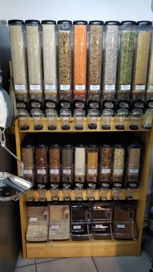dried refillable goods at Wild Thyme Wholefoods in Portsmouth