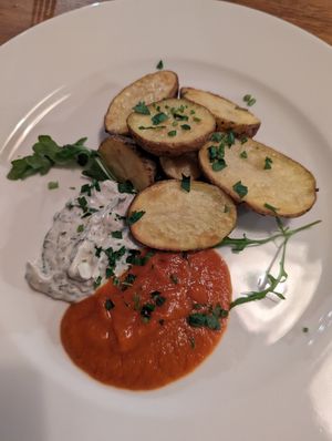 Potato wedges at Olive in Innsbruck