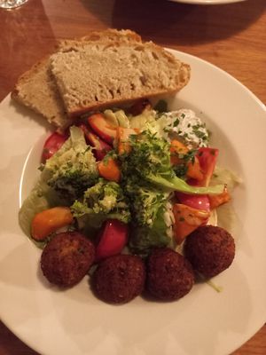 Falafelteller at Olive in Innsbruck