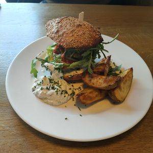  at Olive in Innsbruck