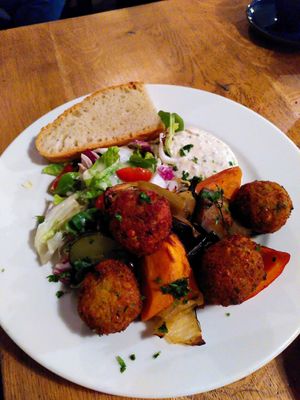 Falafelteller at Olive in Innsbruck