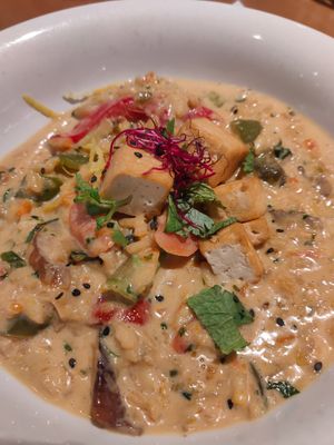 Arroz al curry rojo at Baobab in Zaragoza