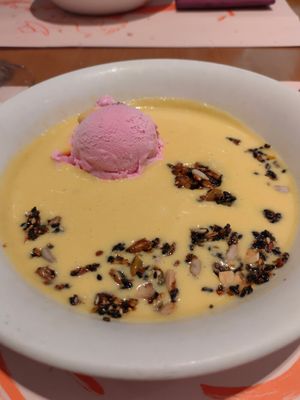 Sopa de piña colada at Baobab in Zaragoza