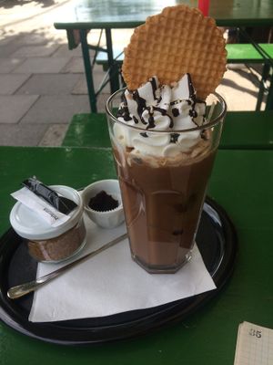 REAL DEAL ICE CHO at Eiskontor Berlin in Berlin