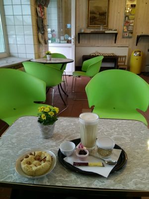 Super leckere Mandelcookies!  at Eiskontor Berlin in Berlin