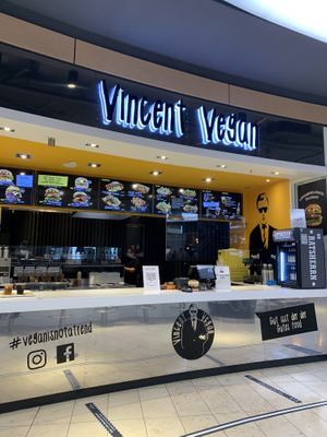 Vincent Vegan im Food Court vom Shoppingcenter at VINCENT - Europa Passage in Hamburg