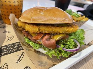 No Meatorious Big at VINCENT - Europa Passage in Hamburg