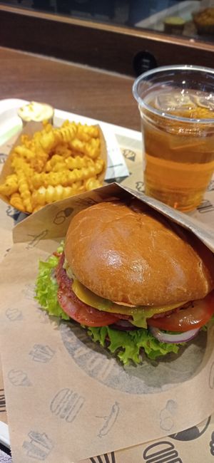 Menú Chessy Burger at VINCENT - Europa Passage in Hamburg