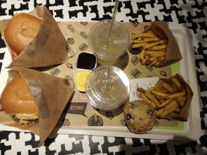 Vegane Burger at VINCENT - Europa Passage in Hamburg