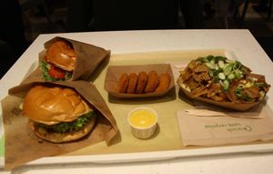 Burgers amd Nuggets and Gyros at VINCENT - Europa Passage in Hamburg