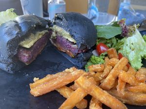 Vegan burger at Crop in Crete