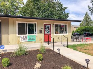 Exterior  at La Vida Veggie in Beaverton