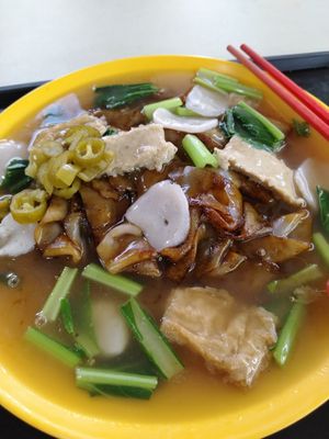 河粉$4.50 at Wang Jiao Vegetarian 旺角斋素食 in Central Singapore